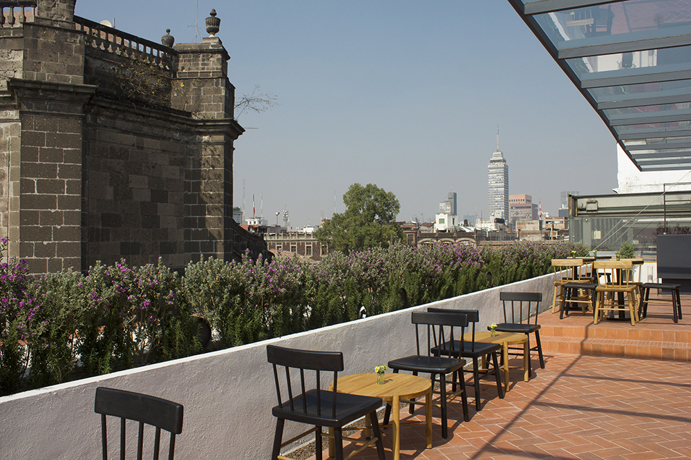 Círculo Mexicano — Standardized Hotel Image Sequence #5 — Secondary Common Area