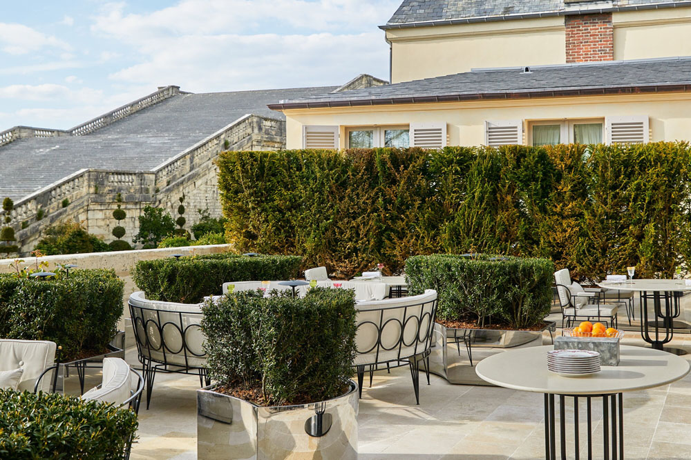 Airelles Château de Versailles, Le Grand Contrôle — Standardized Hotel Image Sequence #5 — Secondary Common Area