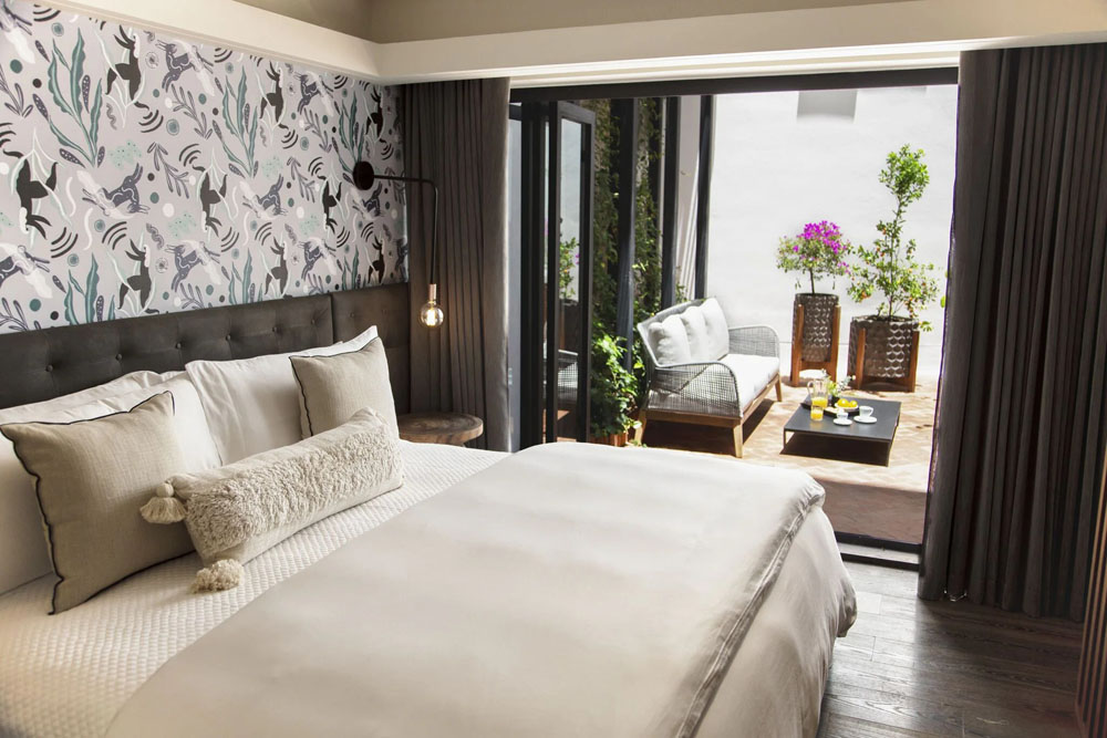 Campos Polanco — Standardized Hotel Image Sequence #4 — Secondary Guest Room