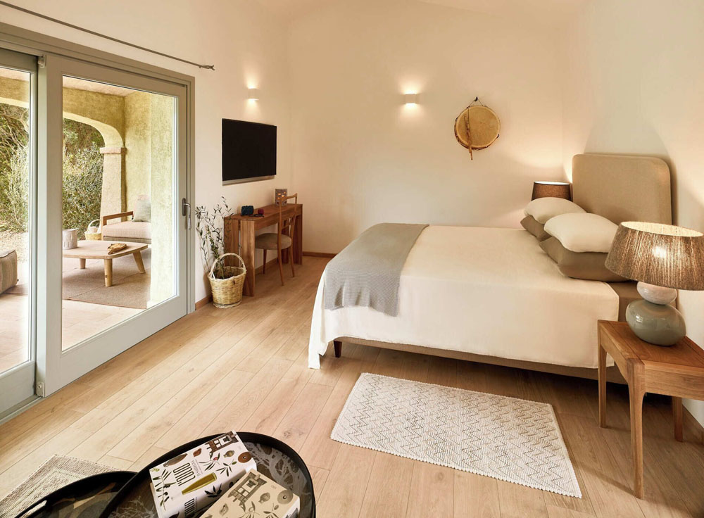 Cascioni Eco Retreat — Standardized Hotel Image Sequence #2 — Primary Guest Room
