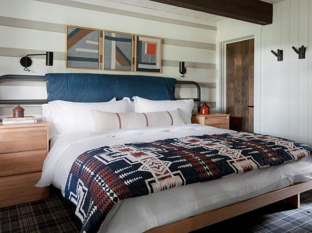Cataloochee Ranch — Standardized Hotel Image Sequence #4 — Secondary Guest Room