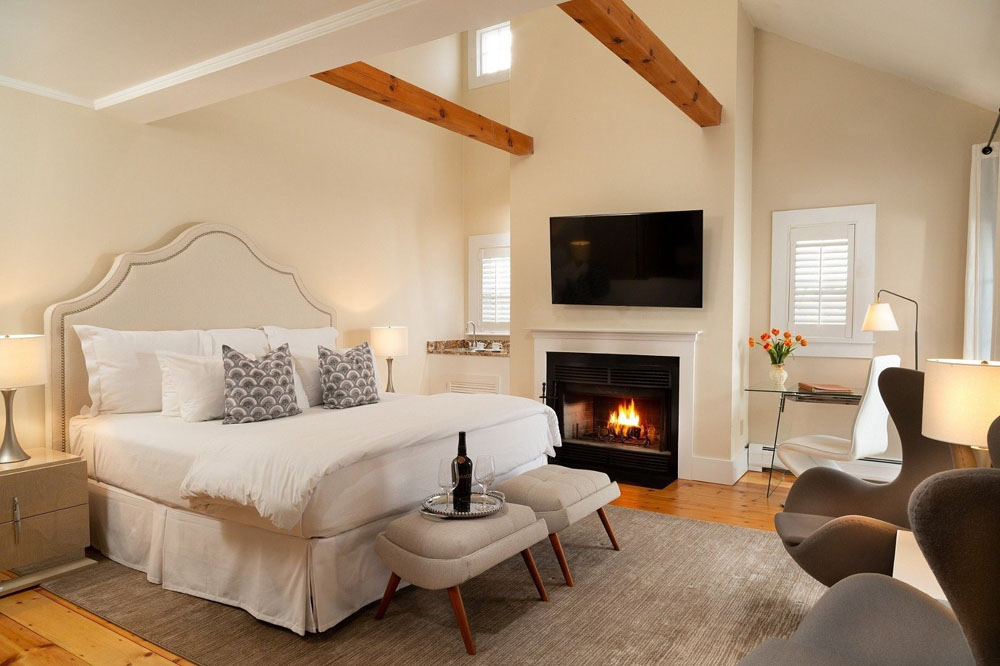 Chatham Inn — Standardized Hotel Image Sequence #2 — Primary Guest Room