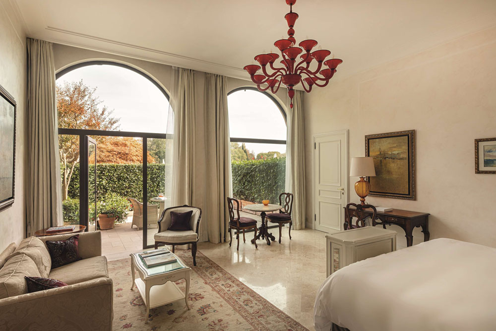 Cipriani, A Belmond Hotel — Standardized Hotel Image Sequence #4 — Secondary Guest Room