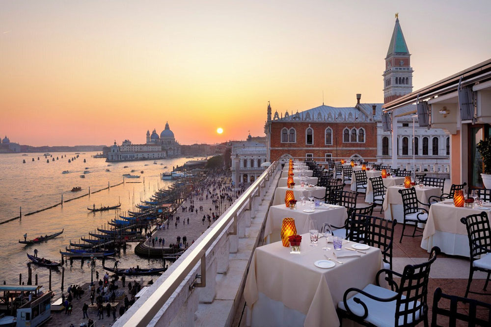 Danieli, Venezia, A Four Seasons Hotel — Standardized Hotel Image Sequence #5 — Secondary Common Area