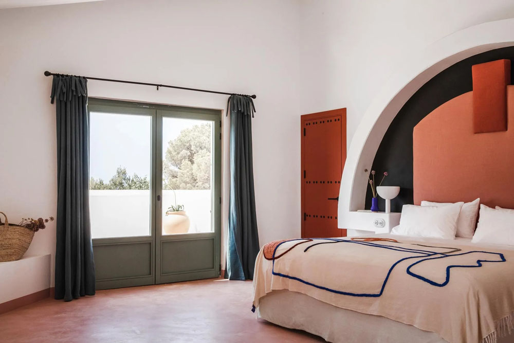 Menorca Experimental — Standardized Hotel Image Sequence #2 — Primary Guest Room