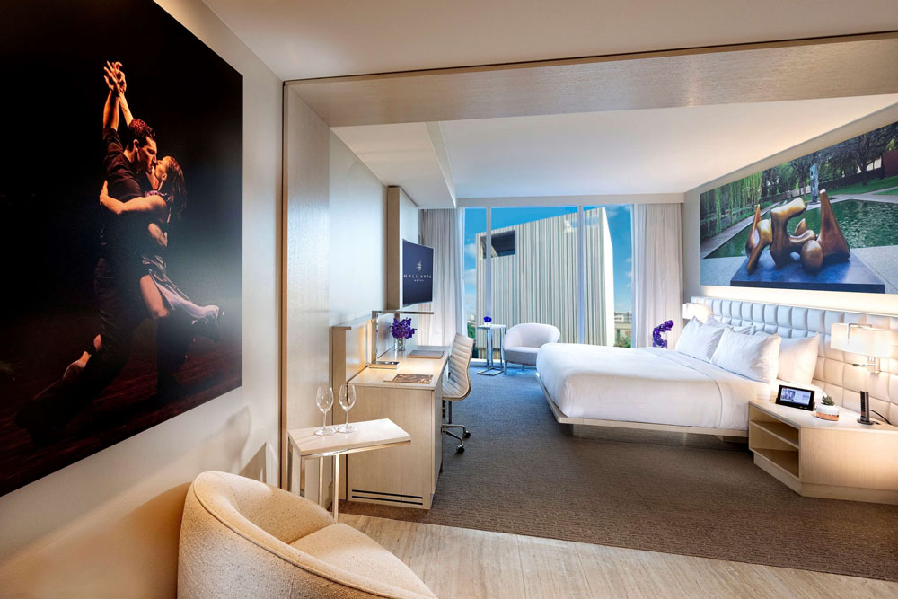 HALL Arts Hotel Dallas, Curio Collection by Hilton - Image 4
