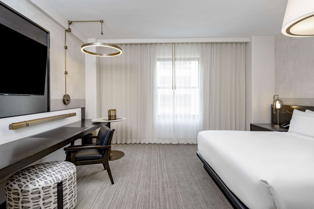 Hotel Fort Des Moines, Curio Collection by Hilton - Image 4