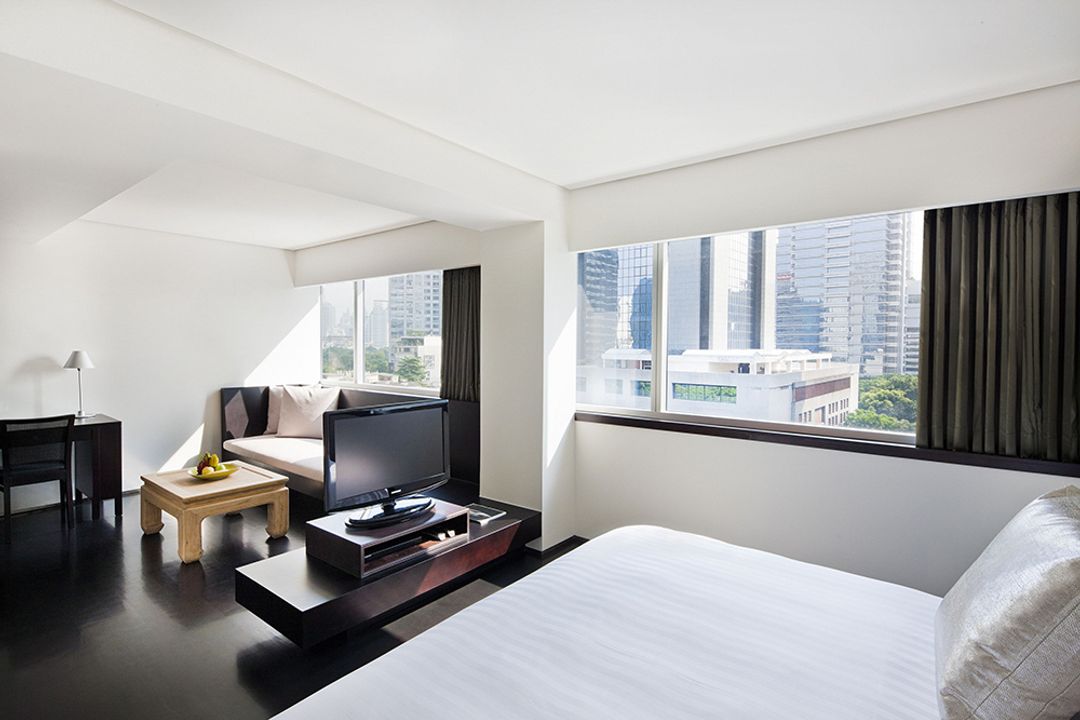 COMO Metropolitan Bangkok — Standardized Hotel Image Sequence #4 — Secondary Guest Room