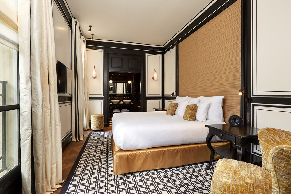 Le Pavillon de la Reine — Standardized Hotel Image Sequence #2 — Primary Guest Room