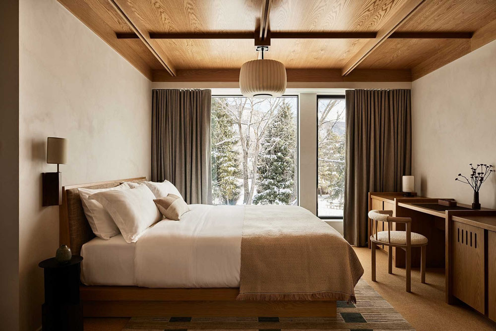 MOLLIE Aspen — Standardized Hotel Image Sequence #2 — Primary Guest Room
