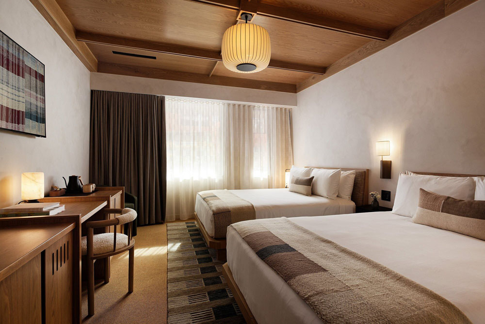 MOLLIE Aspen — Standardized Hotel Image Sequence #4 — Secondary Guest Room