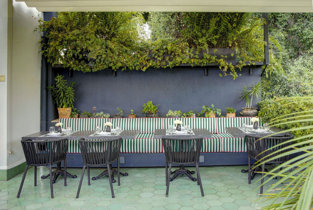 Roso Guest House — Standardized Hotel Image Sequence #3 — Primary Common Area