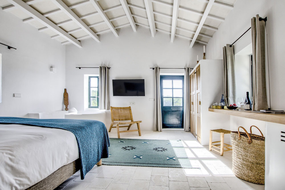 Santa Ponsa - Fontenille Menorca — Standardized Hotel Image Sequence #2 — Primary Guest Room