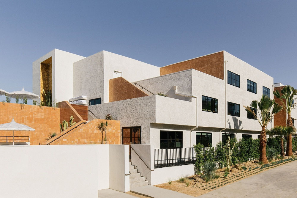 Silver Lake Pool & Inn — Standardized Hotel Image Sequence #1 — Exterior