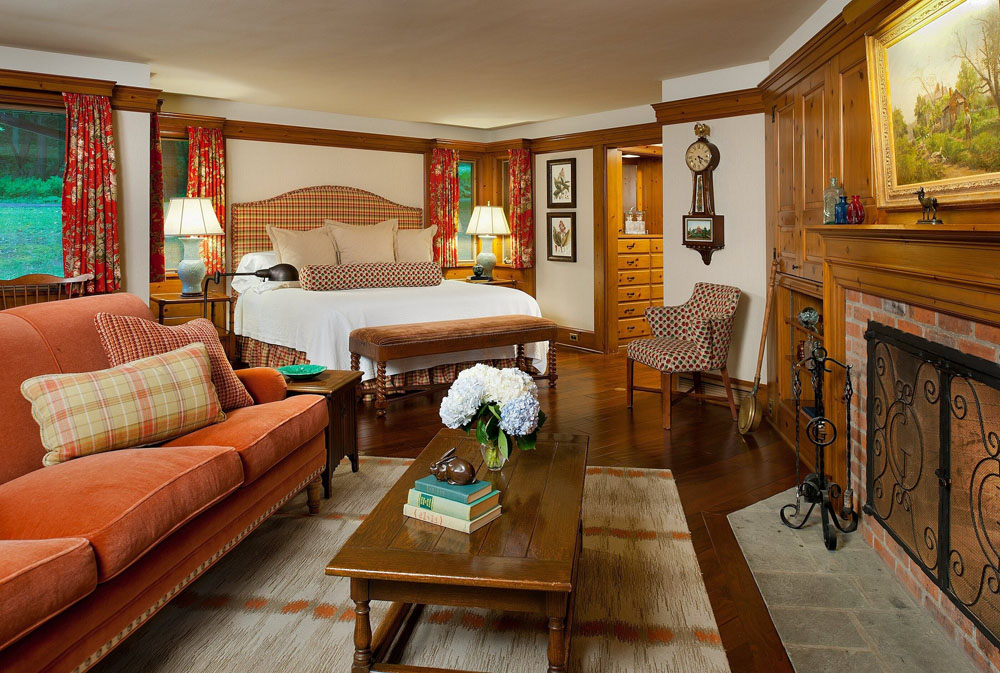 The Lodge at Glendorn — Standardized Hotel Image Sequence #4 — Secondary Guest Room