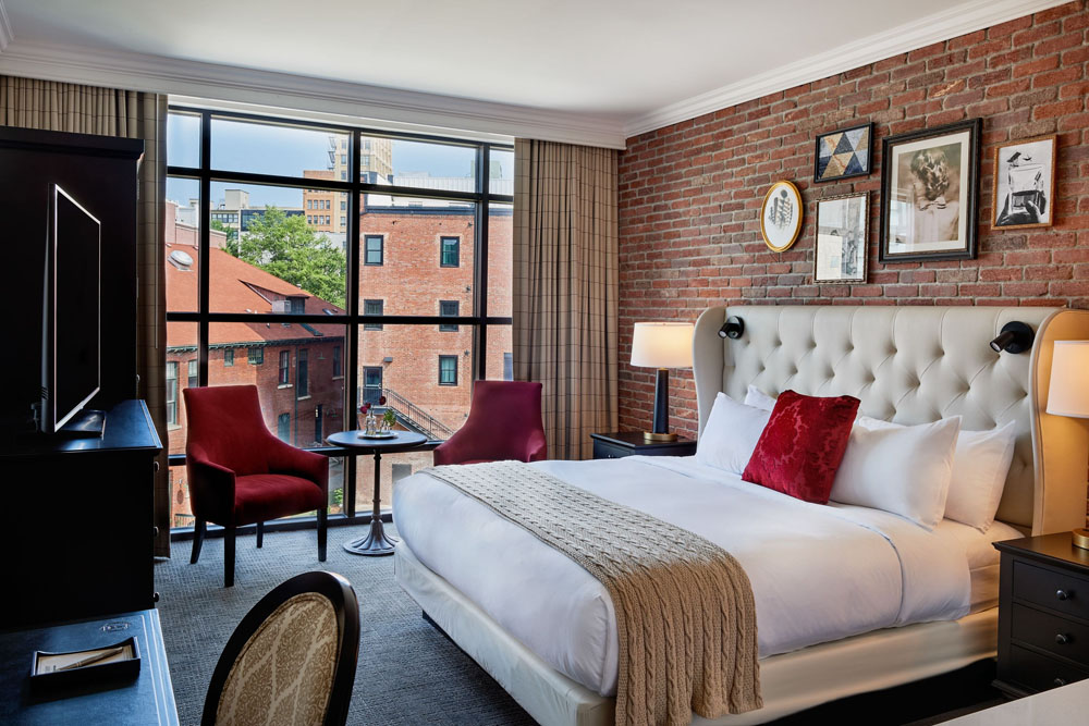 The Foundry Hotel Asheville, Curio Collection by Hilton - Image 4