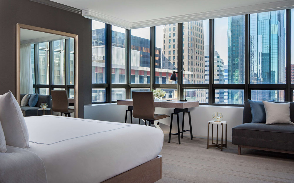 The Marquette Hotel, Curio Collection by Hilton - Image 2