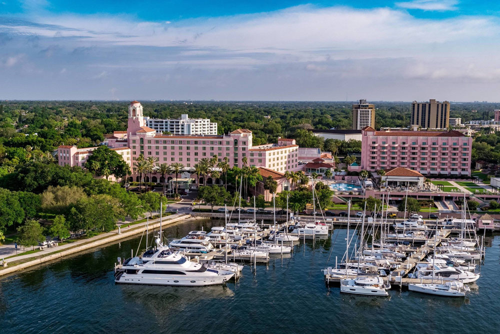 The Vinoy Resort & Golf Club, Autograph Collection photo 1