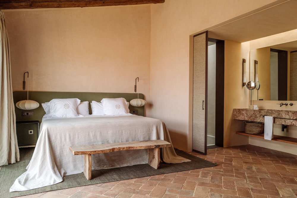 Vestige Son Vell — Standardized Hotel Image Sequence #4 — Secondary Guest Room