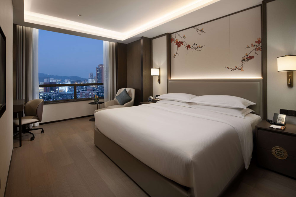 Yuexiu Hotel Guangzhou, Curio Collection by Hilton — Standardized Hotel Image Sequence #4 — Secondary Guest Room