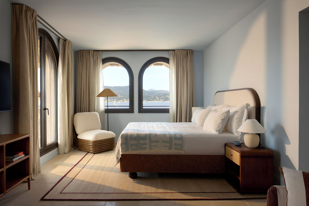 Zannier Île de Bendor — Standardized Hotel Image Sequence #2 — Primary Guest Room